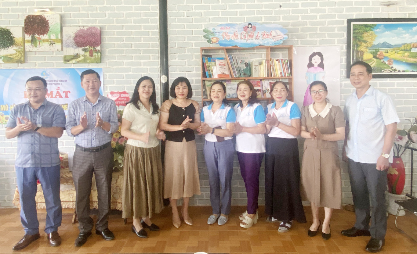 Hội Li&ecirc;n hiệp Phụ nữ Phường 1 ra mắt m&ocirc; h&igrave;nh &ldquo;Phụ nữ, C&agrave; ph&ecirc; v&agrave; S&aacute;ch&rdquo;